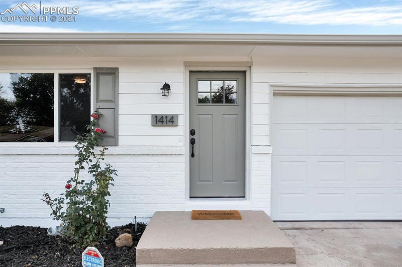 1414 N Murray Blvd, Colorado Springs, CO 80915