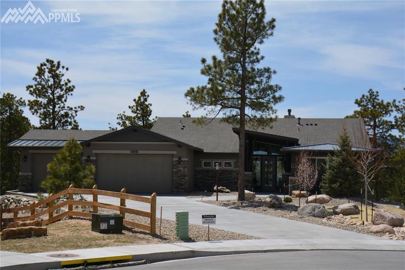 1414 Summerglow Ln, Monument, CO 80132