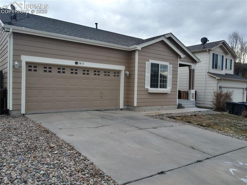1415 Legend Oak Dr, Fountain, CO 80817