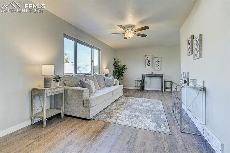 1415 Maxwell St, Colorado Springs, CO 80906