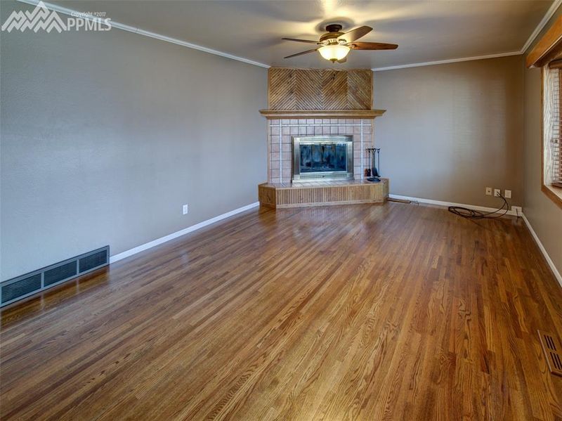 1417 Eagle View Dr, Colorado Springs, CO 80909