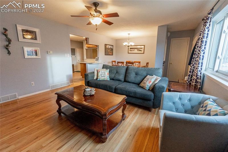 1419 Monteagle St, Colorado Springs, CO 80909