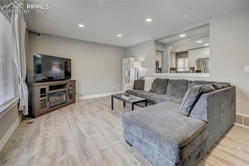 142 Judson St, Colorado Springs, CO 80911