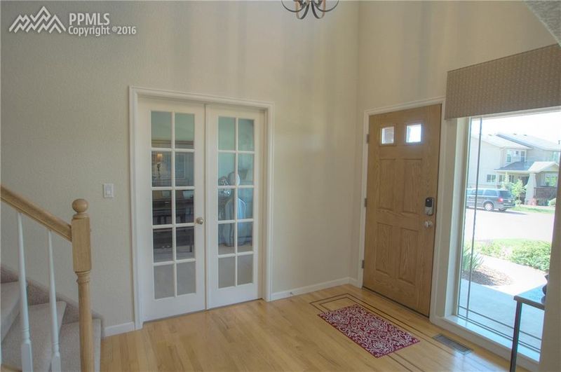 1420 Oakmont Dr, Colorado Springs, CO 80921