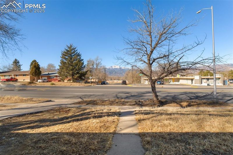 1421 N Circle Dr, Colorado Springs, CO 80909