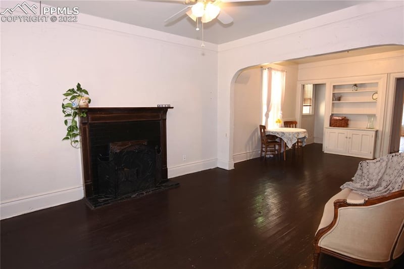 1421 Corona St, Colorado Springs, CO 80907