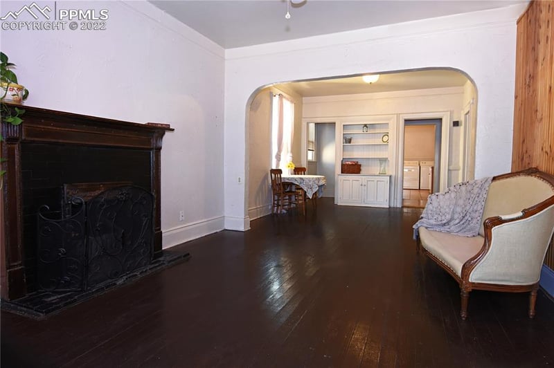 1421 Corona St, Colorado Springs, CO 80907