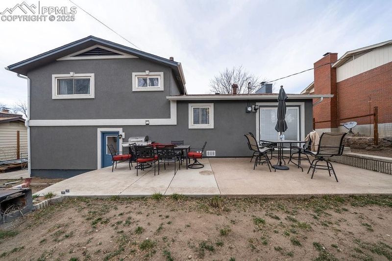 1421 Querida Dr, Colorado Springs, CO 80909