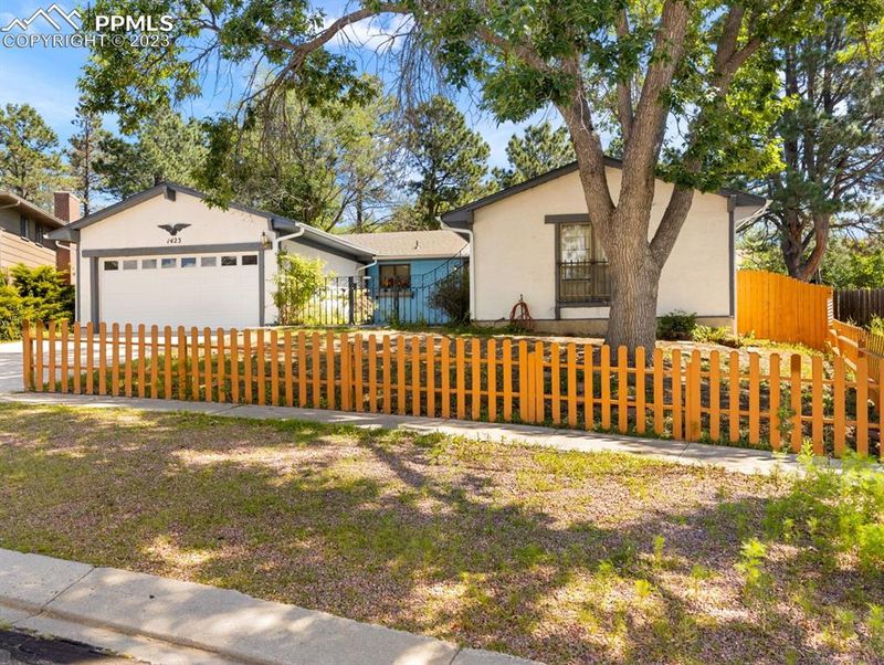 1423 Auburn Dr, Colorado Springs, CO 80909
