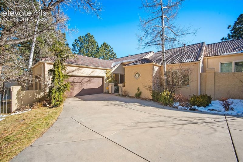 1425 W Cheyenne Mountain Blvd, Colorado Springs, CO 80906