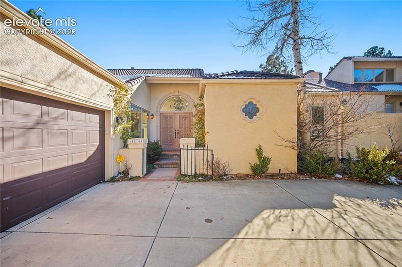 1425 W Cheyenne Mountain Blvd, Colorado Springs, CO 80906