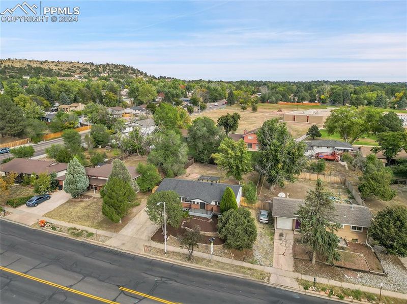 1427 N Murray Blvd, Colorado Springs, CO 80915