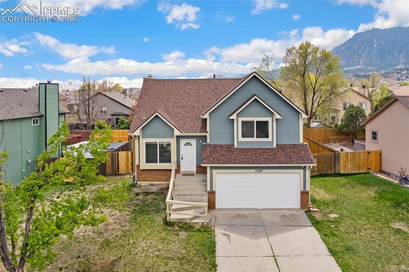 1429 Canoe Creek Dr, Colorado Springs, CO 80906