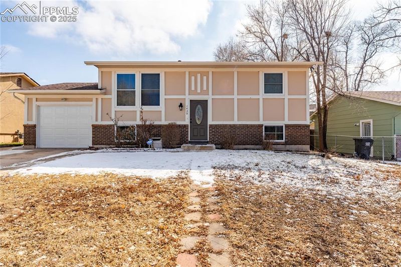 1429 Jet Wing Cir, Colorado Springs, CO 80916
