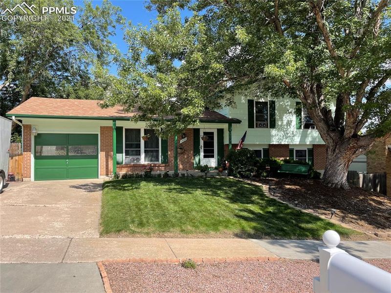 1429 Wynkoop Dr, Colorado Springs, CO 80909