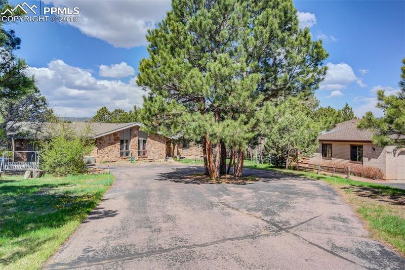 1430 Catamaran Ln, Monument, CO 80132