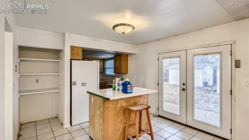 1431 Keith Dr, Colorado Springs, CO 80916