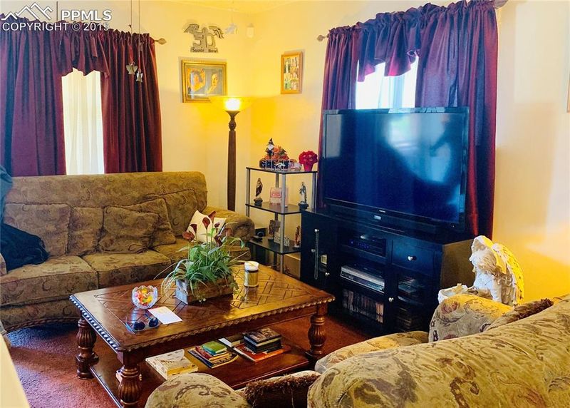 1433 Berkley Ave, Pueblo, CO 81004