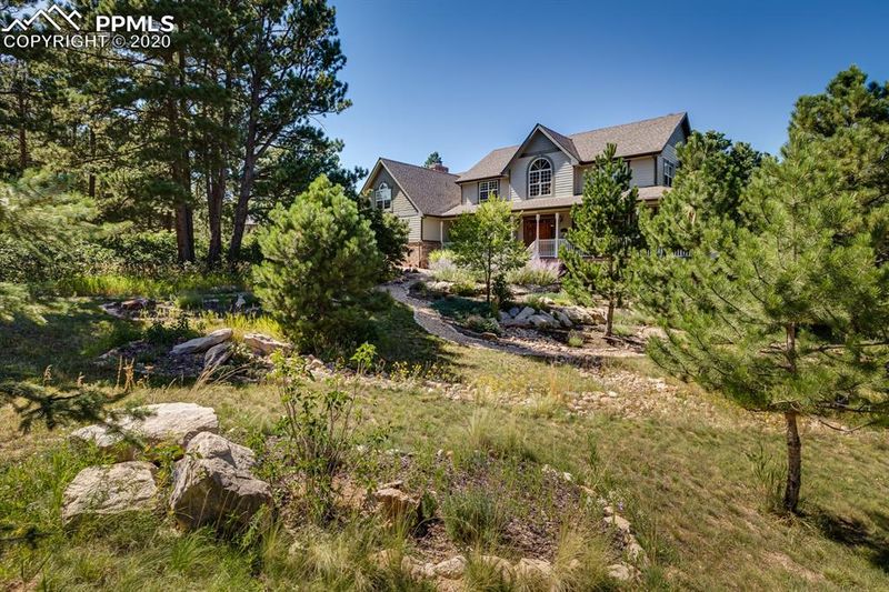 14385 Woodcrest Cir, Larkspur, CO 80118