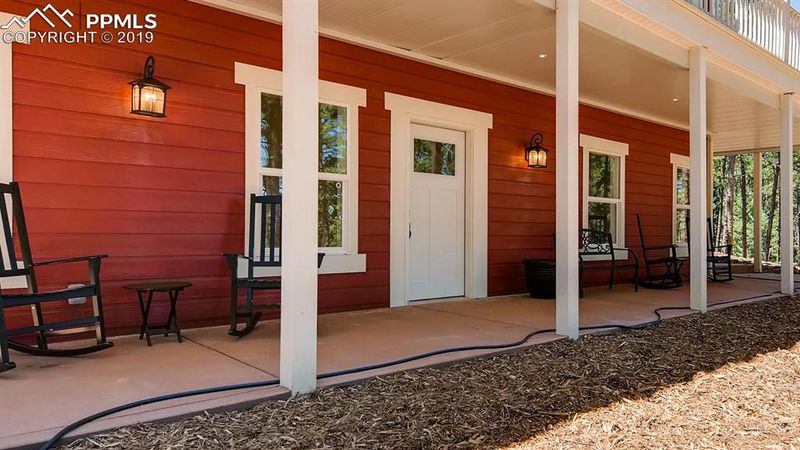 14389 Pine View Rd, Larkspur, CO 80118