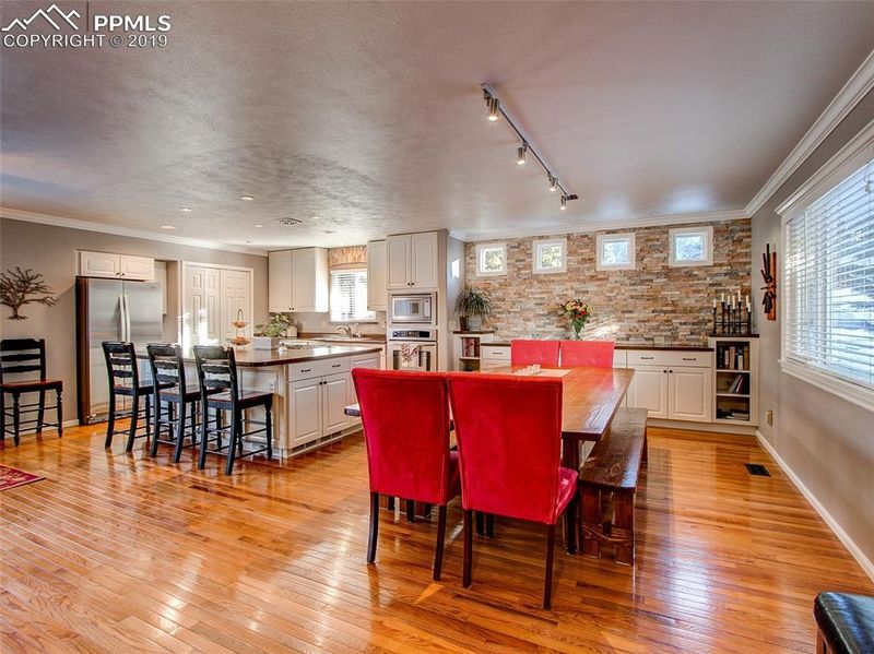 144 Gordon Ln, Castle Rock, CO 80104