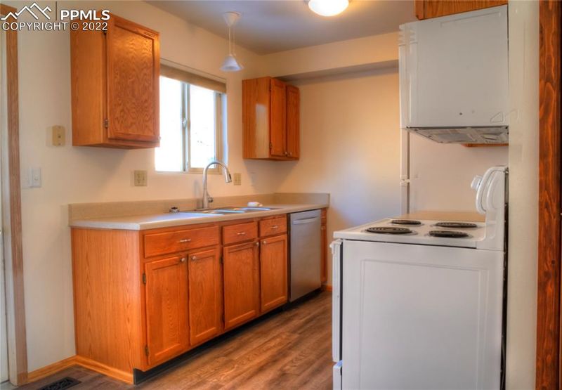 1441 Territory Trl, Colorado Springs, CO 80919
