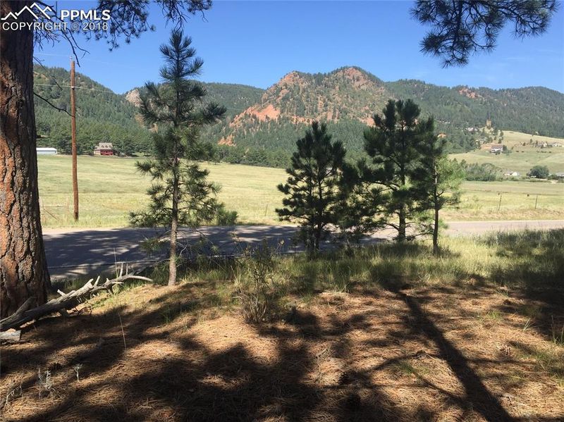 14421 Pine View Cir, Larkspur, CO 80118