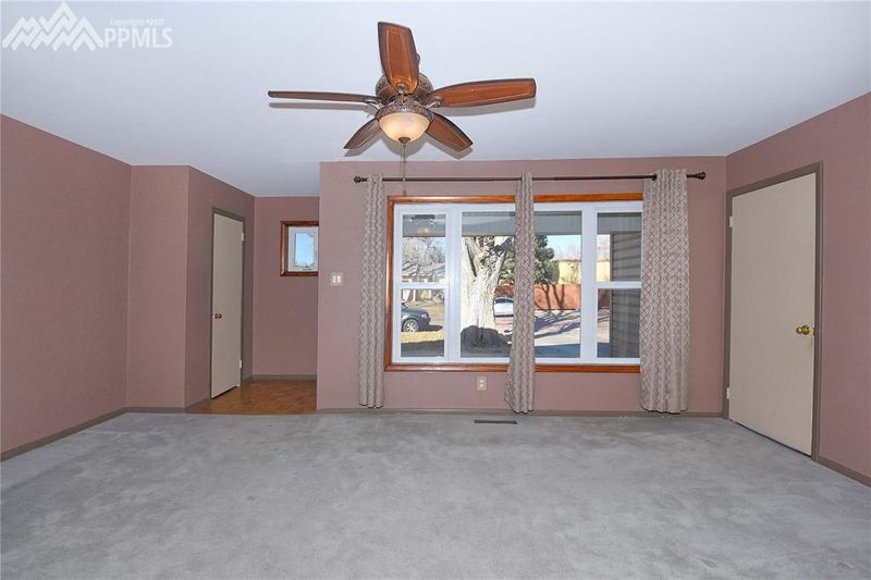 145 Doris Dr, Colorado Springs, CO 80911