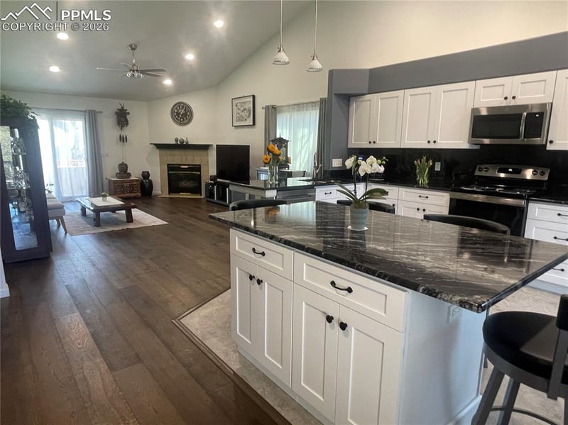1450 Gumwood Dr, Colorado Springs, CO 80906