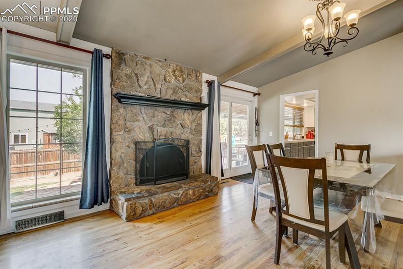 1452 S Oakland St, Aurora, CO 80012