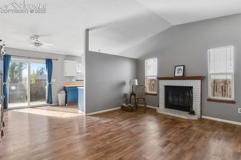 1453 Fourth St, Colorado Springs, CO 80907