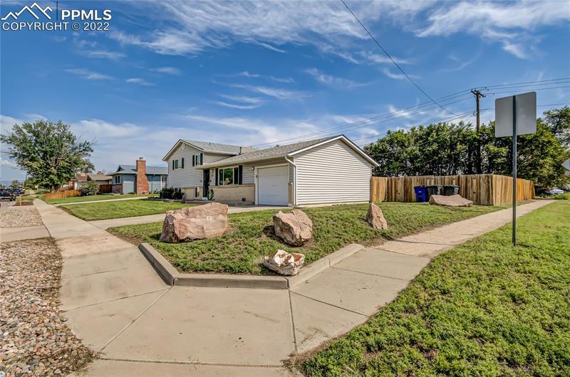 1453 Prado Dr, Fountain, CO 80817
