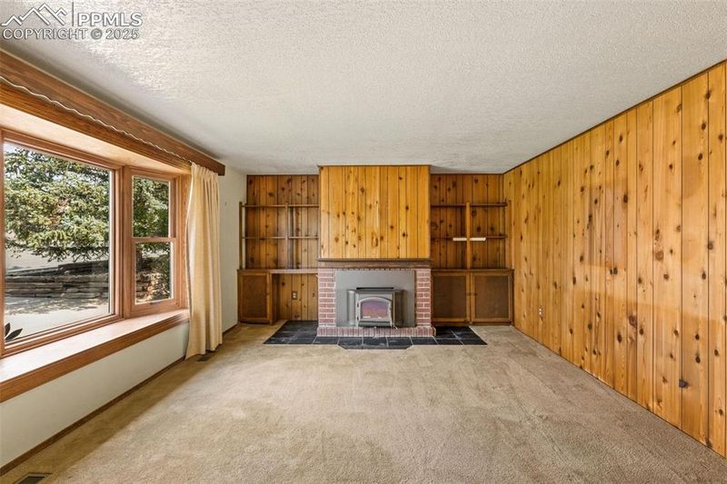 1455 W Friendship Ln, Colorado Springs, CO 80904
