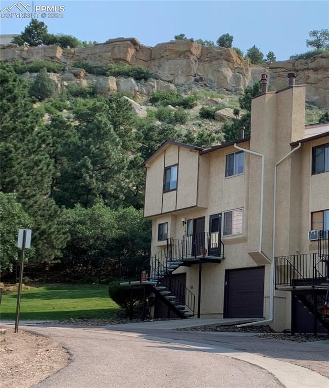 1455 Territory Trl, Colorado Springs, CO 80919
