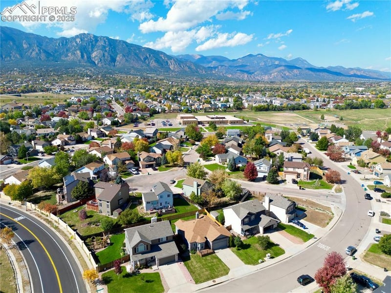 1457 Canoe Creek Dr, Colorado Springs, CO 80906