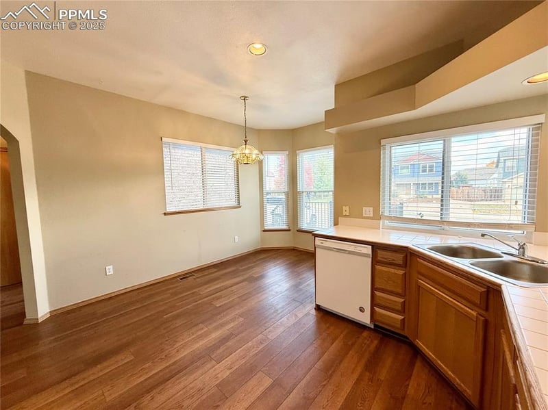 1457 Canoe Creek Dr, Colorado Springs, CO 80906