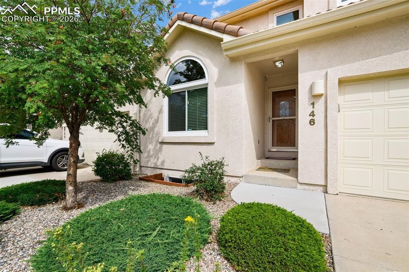 146 Luxury Ln, Colorado Springs, CO 80921