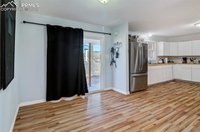 1460 Bellaire Dr, Colorado Springs, CO 80909