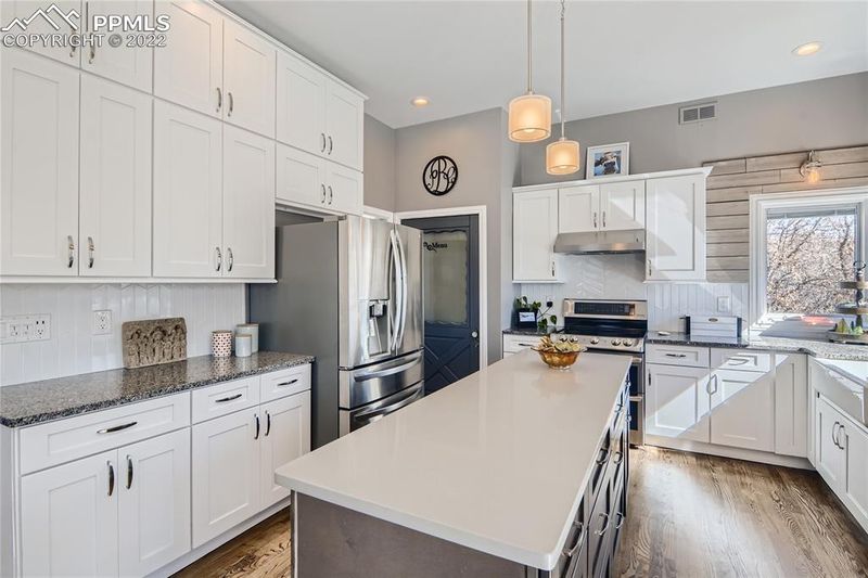 14615 River Oaks Dr, Colorado Springs, CO 80921