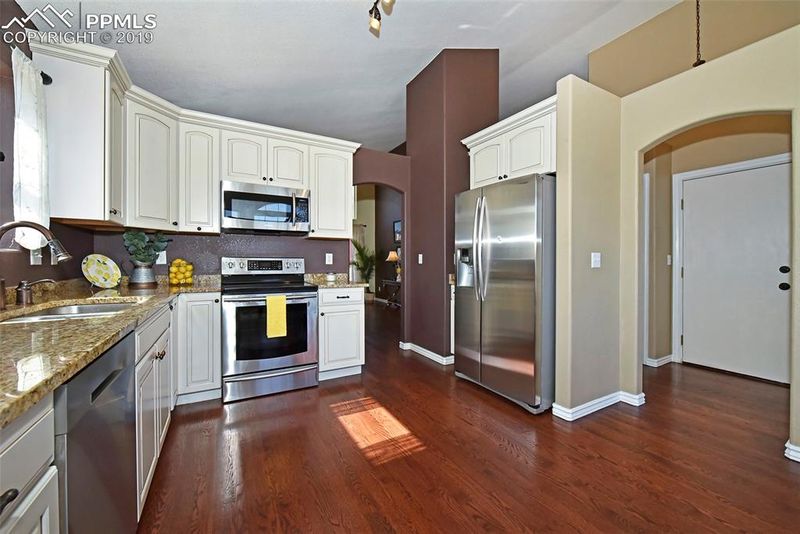 1464 Chesham Cir, Colorado Springs, CO 80907