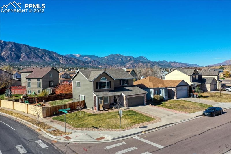 1465 Canoe Creek Dr, Colorado Springs, CO 80906