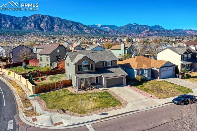 1465 Canoe Creek Dr, Colorado Springs, CO 80906