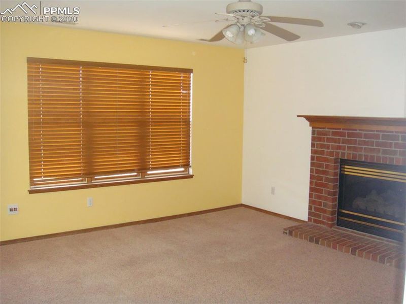 1468 Coolcrest Dr, Colorado Springs, CO 80906