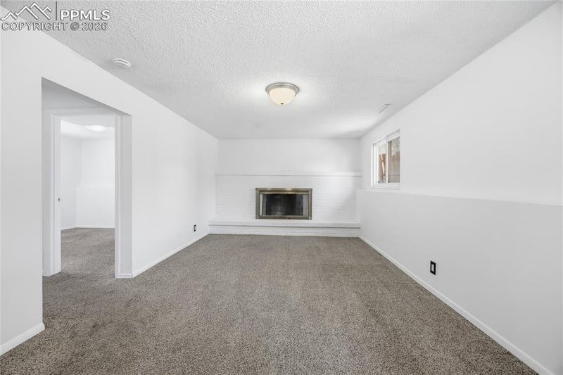 1470 Peterson Rd, Colorado Springs, CO 80915