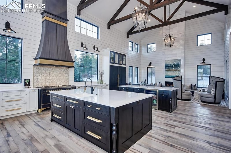 1471 Sky View Ln, Larkspur, CO 80118