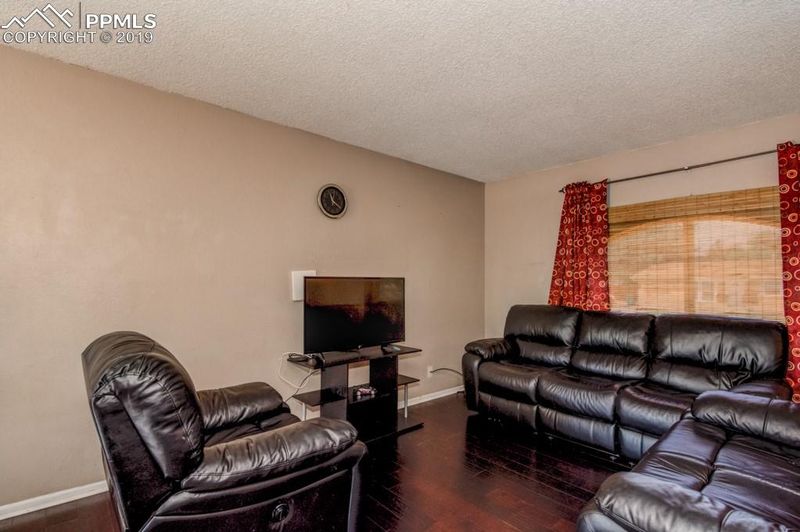 1473 Keith Dr, Colorado Springs, CO 80916