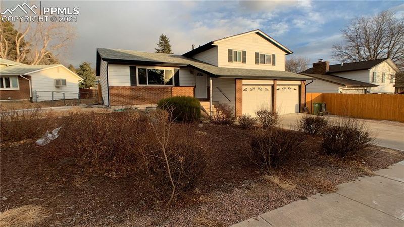 1475 Babcock Rd, Colorado Springs, CO 80915