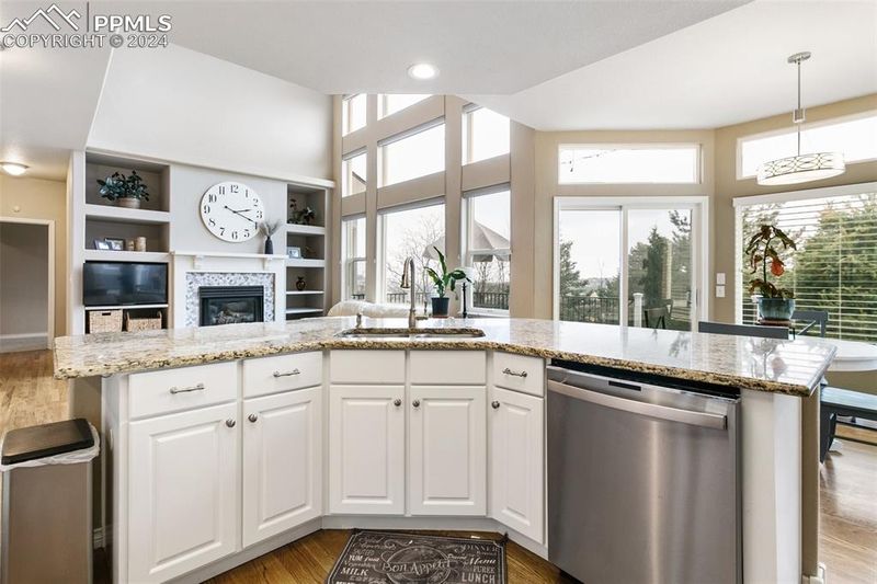 1475 Bison Ridge Dr, Colorado Springs, CO 80919