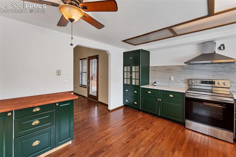 14820 E Wagontrail Dr, Aurora, CO 80015