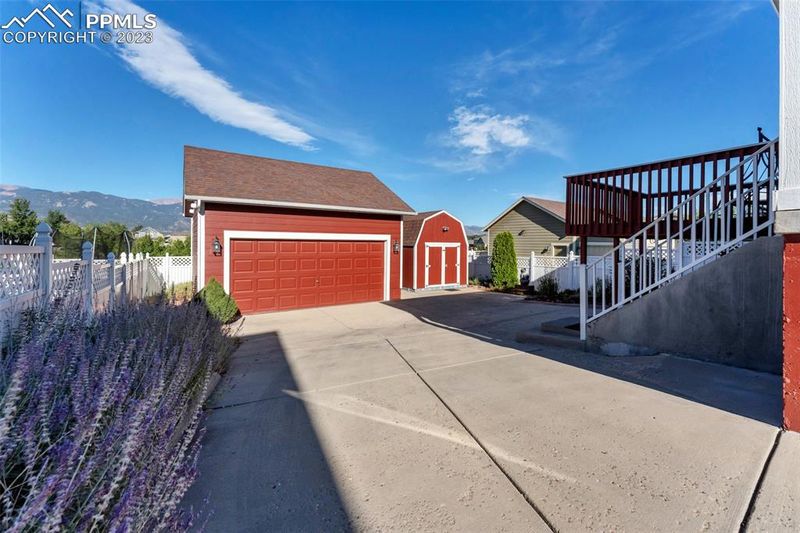 1490 Antrim Loop, Colorado Springs, CO 80910